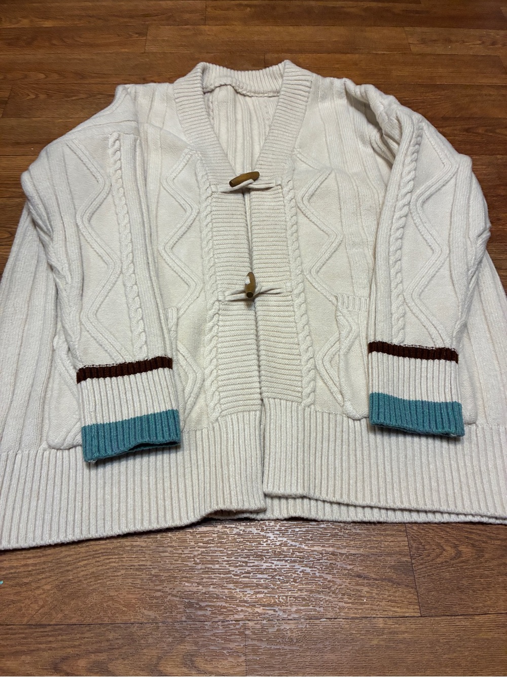 Cream Cable-Knit Toggle Cardigan with Teal Trim